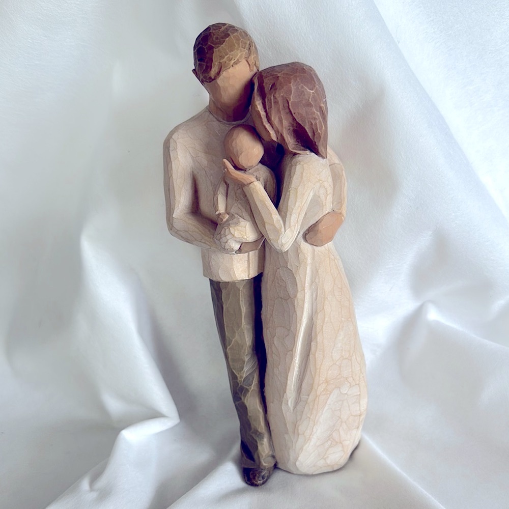 Willow Tree Cream “Our Gift” Sculpture
Beautiful family, new baby, Welcome Baby